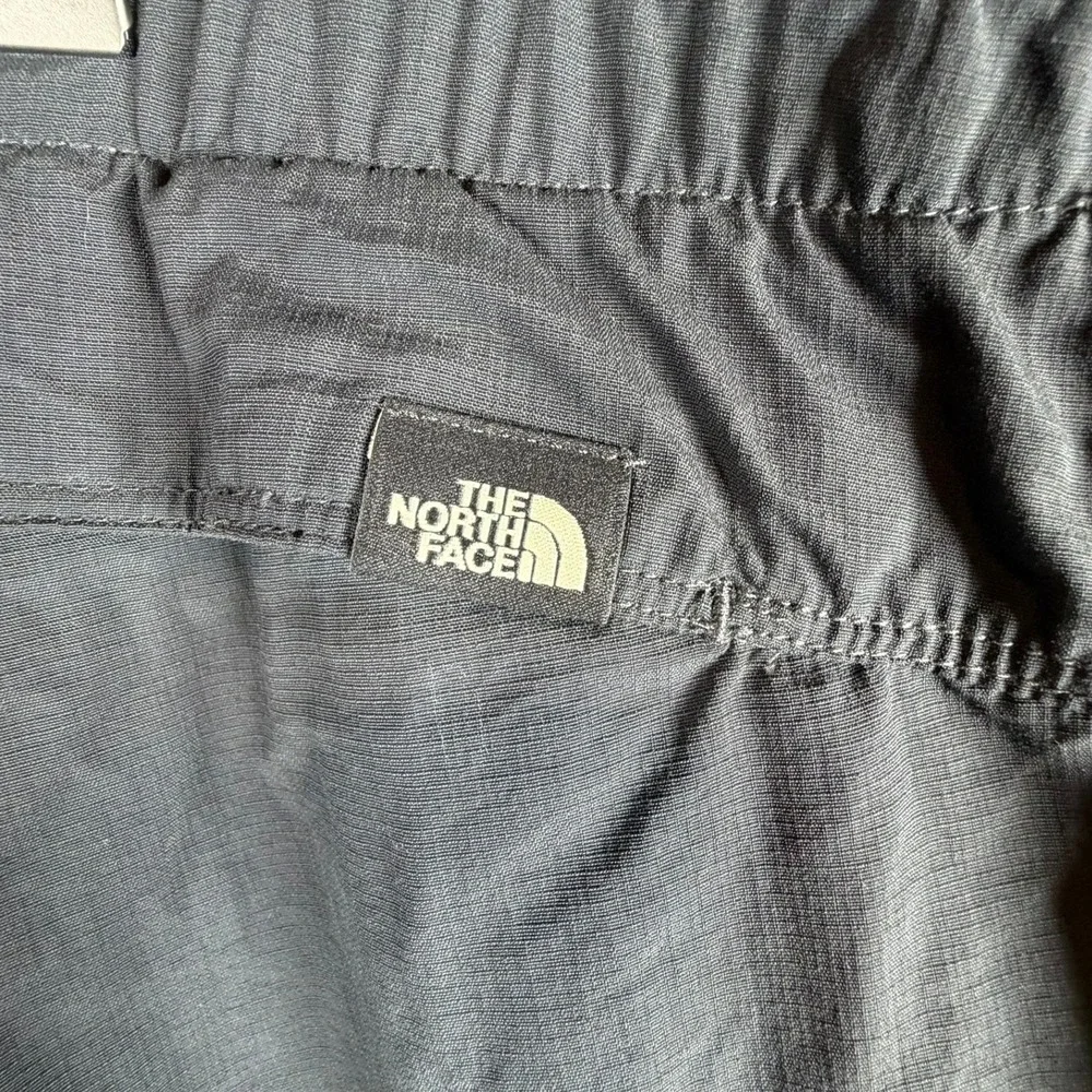 The North Face Mens Gray Nylon Ripstop Hiking Shorts XL‎ Gorpcore Athleisure